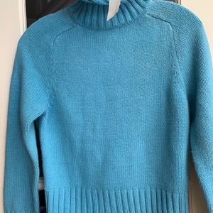GAP Women's Blue Turtleneck (NWT)
